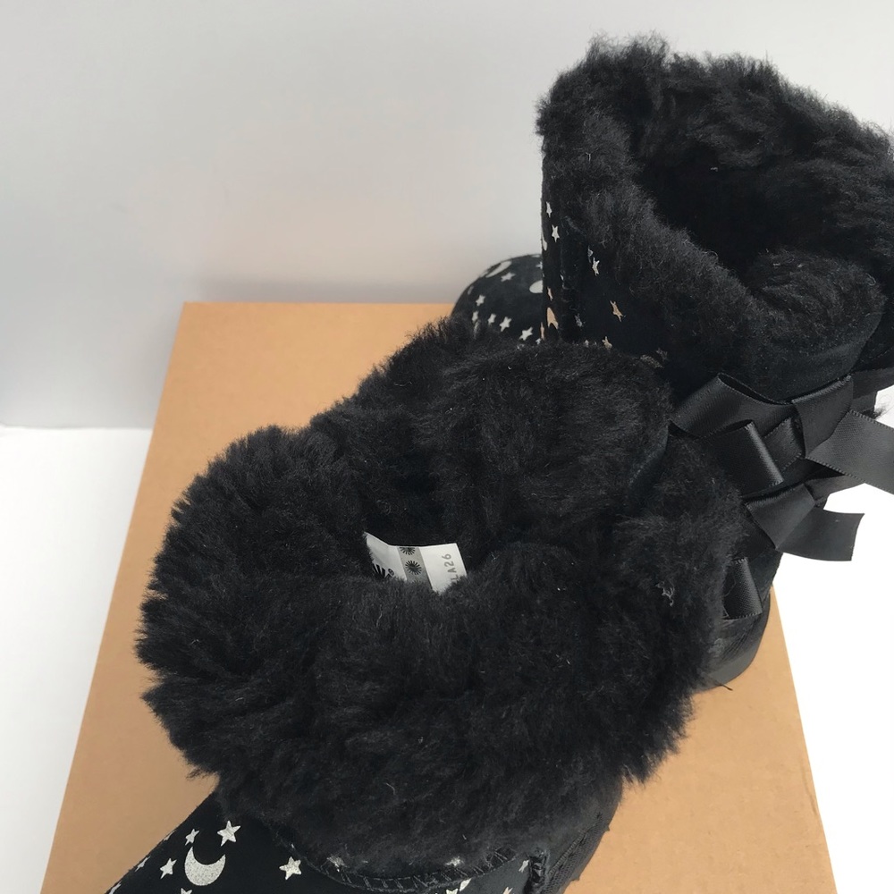 UGG Bailey Bow Moon and Stars - Picture 6 of 8